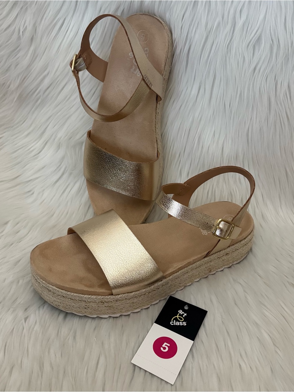 Art Class Gold “Lindsey” Soft Flatform Platform Sandals (Fits Women’s 7)